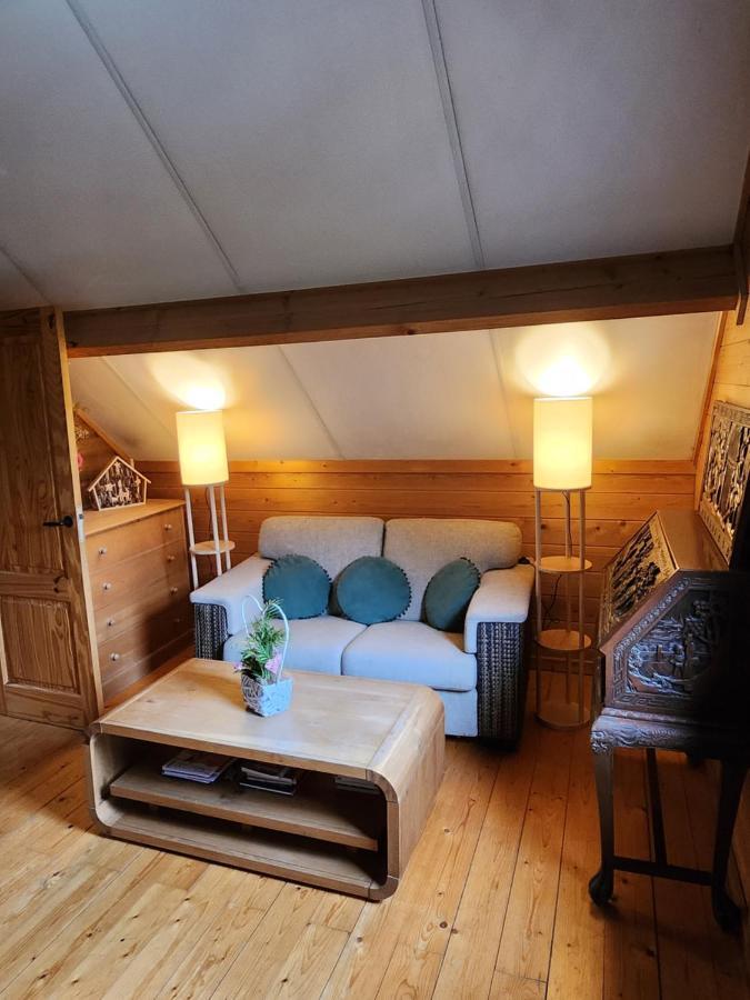 Le Chalet Du Cerf - Chambre D'Hote Somme-Leuze Kültér fotó